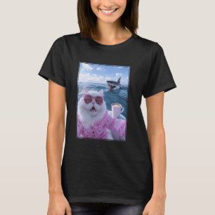 T-shirt Chat Mème sur Bateau de Yacht avec Requin Derrière