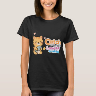 T-shirt Chat Mignon Enlaçant un Poisson avec Amour et Joie