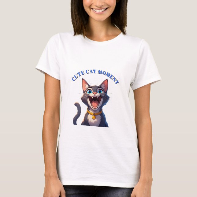 T-shirt Chat mignon expressif avec collier et yeux bleus � (Devant)