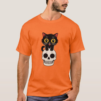 T-shirt Chat noir mignon assis sur un crâne Halloween