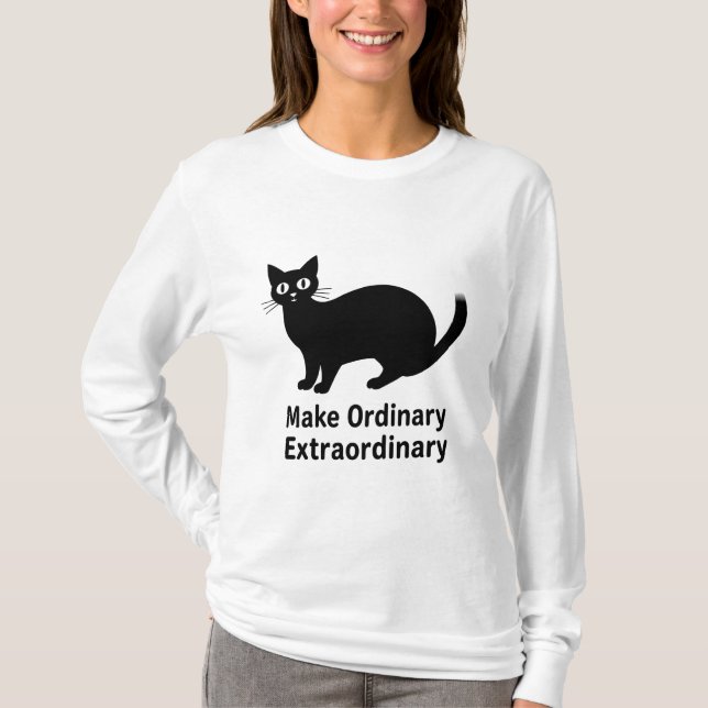 T-shirt Chat noir mignon graphique quotidien (Devant)
