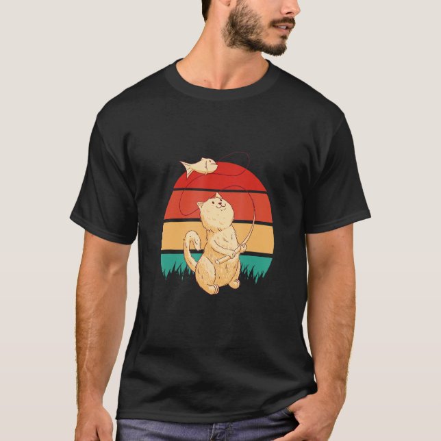 T-shirt Chat Pêcher Un Poisson Au Coucher Du Soleil (Devant)