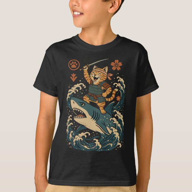 T-shirt Chat samouraï inspiré d'Ukiyo-e surfant sur des va (Devant)