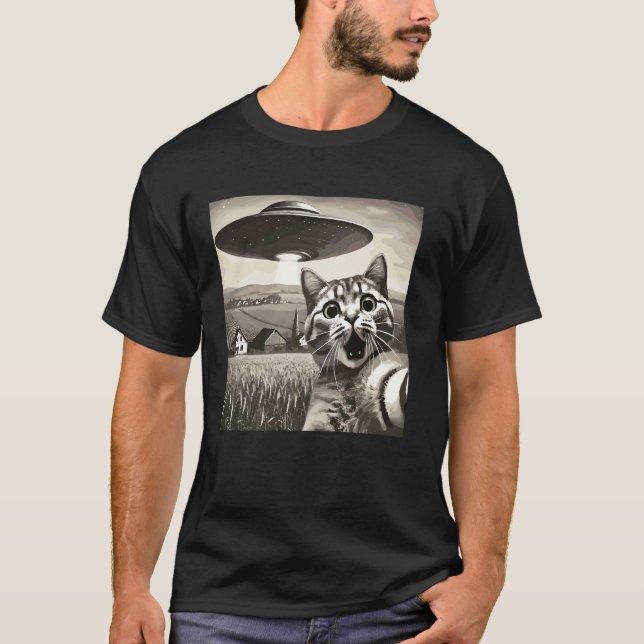 T-shirt Chat selfie avec un OVNI alien drôle de chat (Devant)