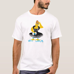 T-shirt CHAUD POULET pointu cheveux dans une robe noire et