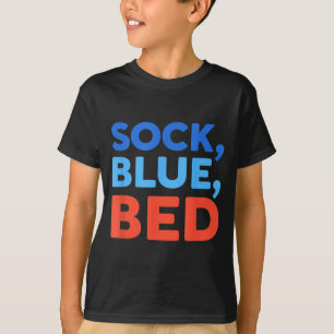 T-shirt Chaussette Bleue Lit Mème Drôle 