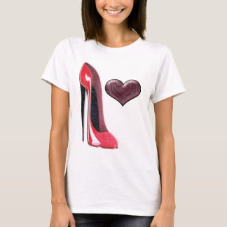 T-shirt Chaussure et coeur stylets rouges