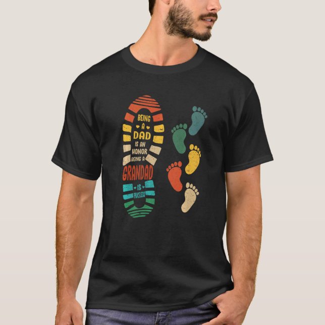 T-shirt Chaussure Grand-Père Avec Petites Empreintes (Devant)