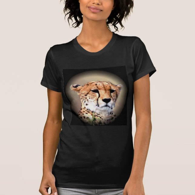 T-shirt Cheetah Portrait par Pleine lune : La grâce de la  (Devant)