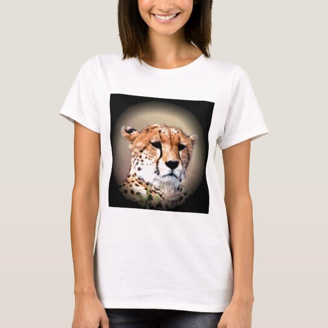 T-shirt Cheetah Portrait par Pleine lune : La grâce de la  (Devant)