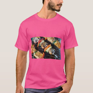 T-shirt Chemise d'art à brochettes de viande grillée
