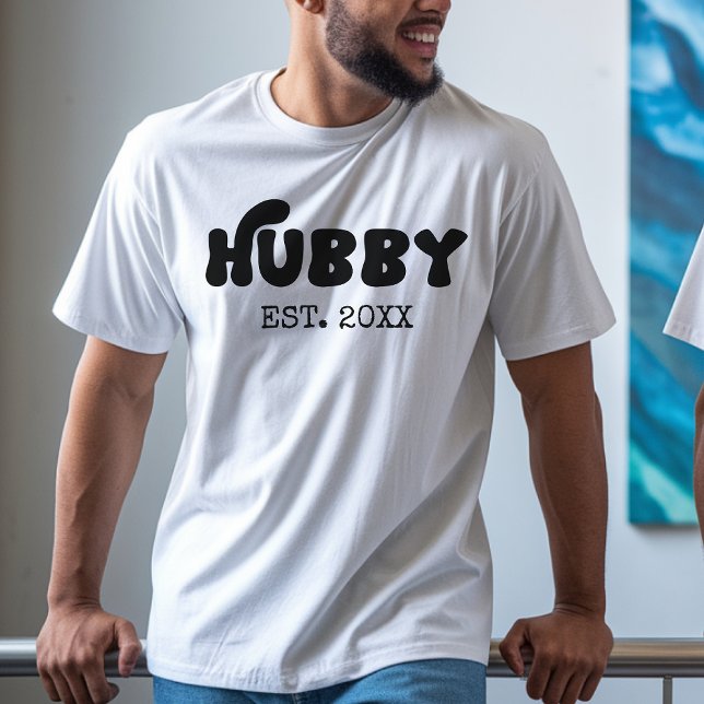 T-shirt Chemise de couple Wifey Hubby personnalisée pour l (wifey and hubby shirt, minimalist couple shirt, wedding party shirt, honeymoon shirt FOR HIM & HER,)