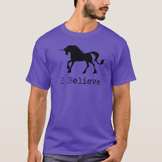T-shirt Chemise de licorne (je crois) (Devant)