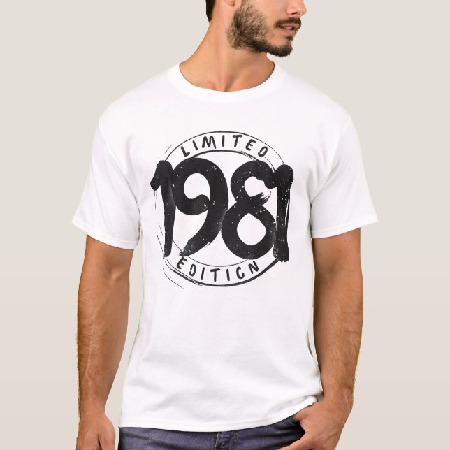 T-shirt Chemise de naissance rétro édition limitée 1981 vi (Devant)