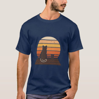 T-shirt Chemise de silhouette de chat sur un toit au couch