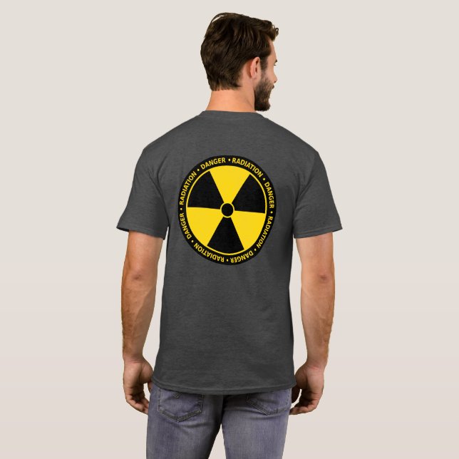 T-shirt Chemise du symbole de rayonnement jaune (rétro-imp (Dos entier)