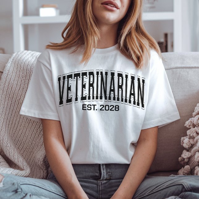 T-shirt Chemise vétérinaire pour le personnel vétérinaire  (veterinarian shirt, veterinary sweatshirt, vet staff gift, veterinary medicine shirt, future vet tee)