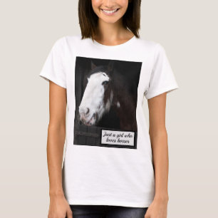 T-shirt Cheval Brown à la ferme Juste une fille qui aime l