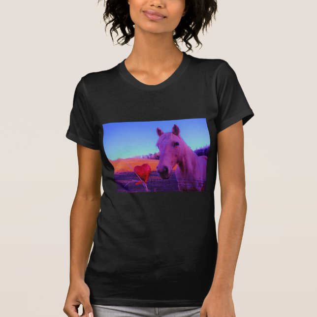 T-shirt Cheval Brown et Coeur Rouge (Devant)