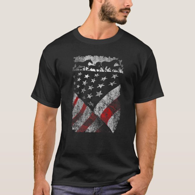T-shirt Cheval de drapeau américain fier de monter à cheva (Devant)