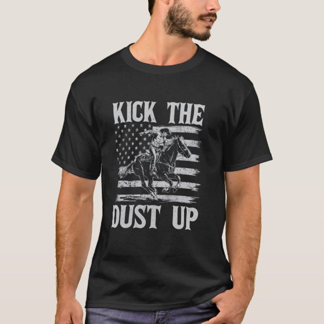 T-shirt Cheval de selle de cow-boy Kick The Dust Up Comté  (Devant)