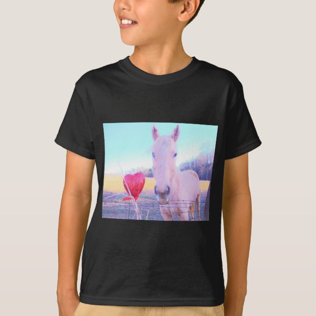 T-shirt Cheval jaune et Coeur rouge (Devant)