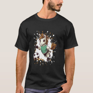 T-shirt Cheval Jouant Au Football Bande Dessinée Mignonne