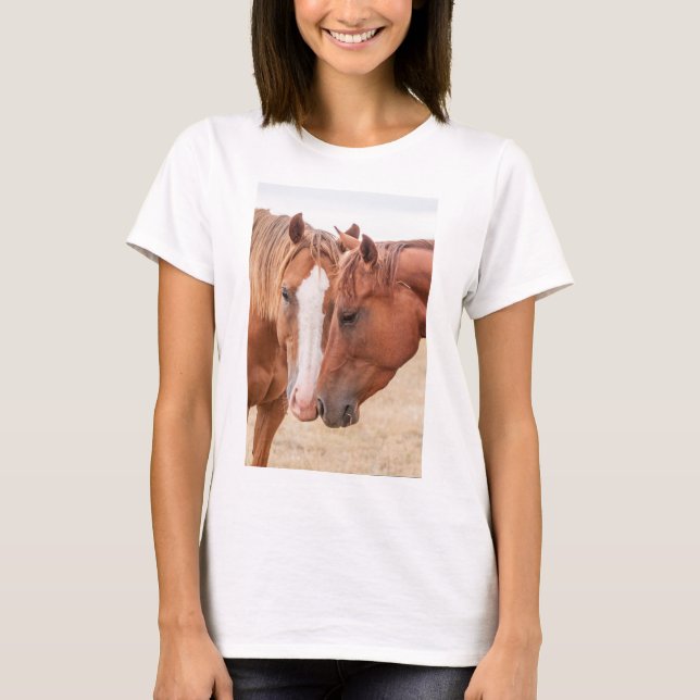T-shirt Chevaux étourdissant dans un pâturage (Devant)