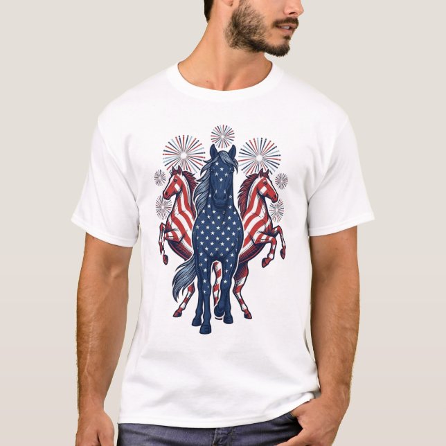 T-shirt Chevaux patriotiques Conception vectorielle de feu (Devant)