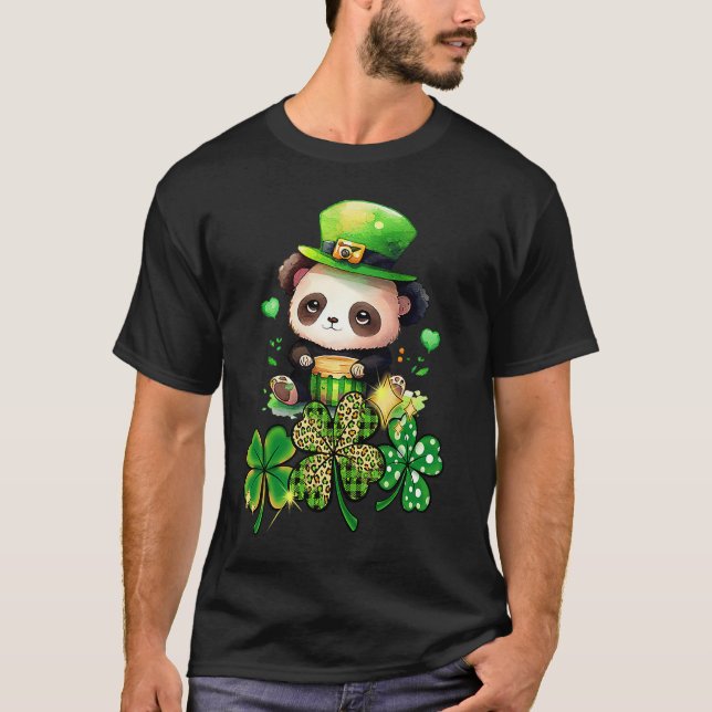 T-shirt Chibi Panda Adorable St Patrick's Day Bear  & C (Devant)