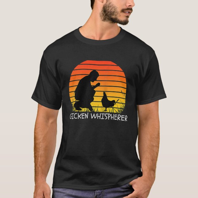 T-shirt Chicken Whisperer with Retro Sunset  Backyard Chic (Devant)
