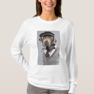 T-shirt Chien dans le chandail et le casquette