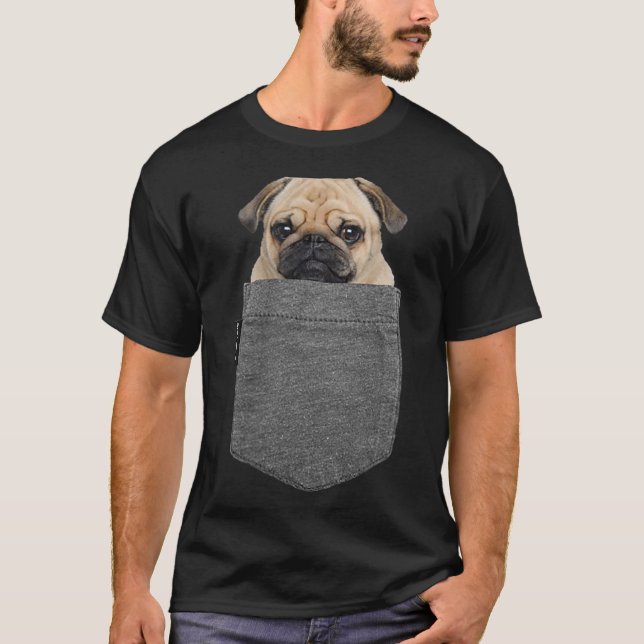 T-shirt Chien dans votre chemise de poche Carlin Chemise_1 (Devant)
