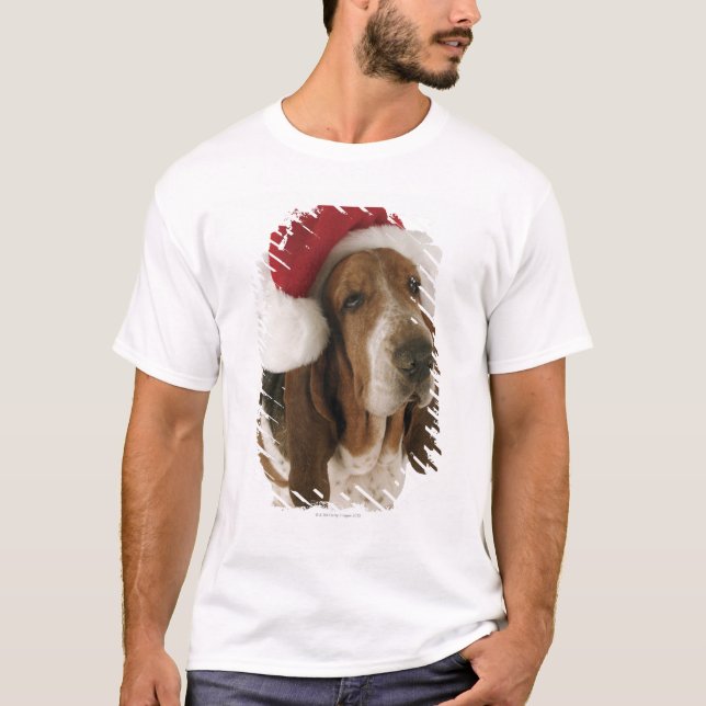 T-shirt Chien de basset dans le casquette de Père Noël (Devant)