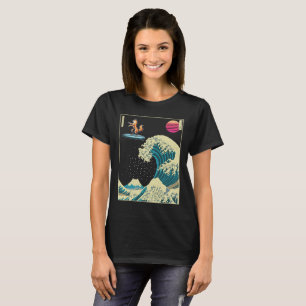T-shirt Chien de Finlandais Spitz surfant sur une vague Ka