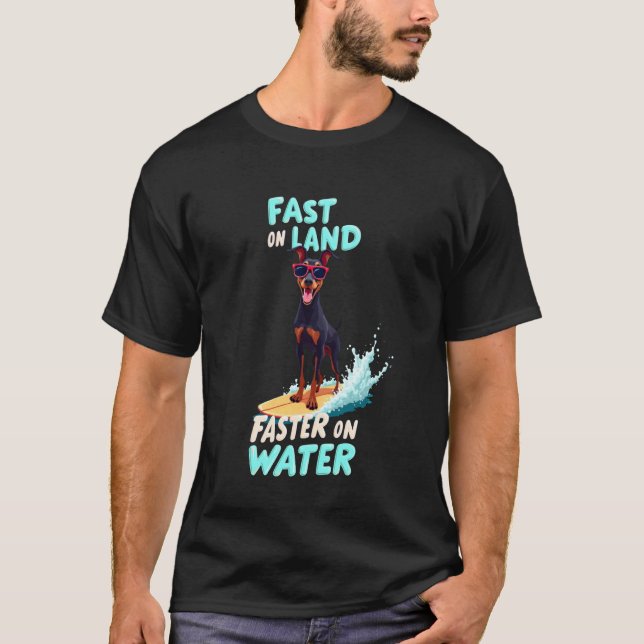 T-shirt Chien de surf Doberman Pinscher cool (Devant)