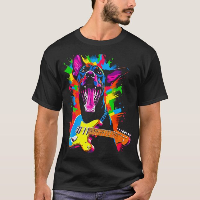 T-shirt Chien Doberman Pinscher Guitariste (Devant)