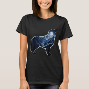 T-shirt Chien hurlant forêt de montagne au clair de lune a