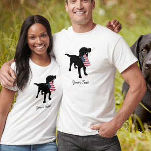 T-shirt Chien noir de laboratoire avec le drapeau