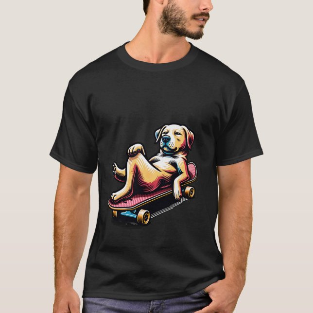 T-shirt Chien se détendant sur skateboard motif cool (Devant)