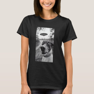 T-shirt Chien surpris selfie avec un OVNI alien drôle homm