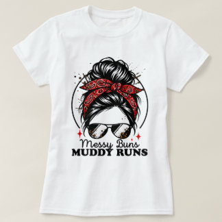 T-shirt Chignons Débraillés et Courses Boueuses de Course
