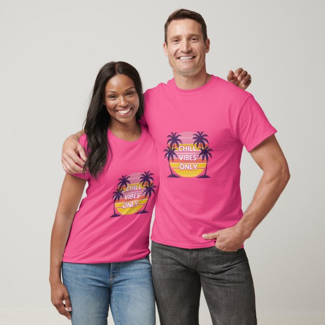 T-Shirt « Chill Vibes Only » – Rétro Coucher de So (Unisexe)