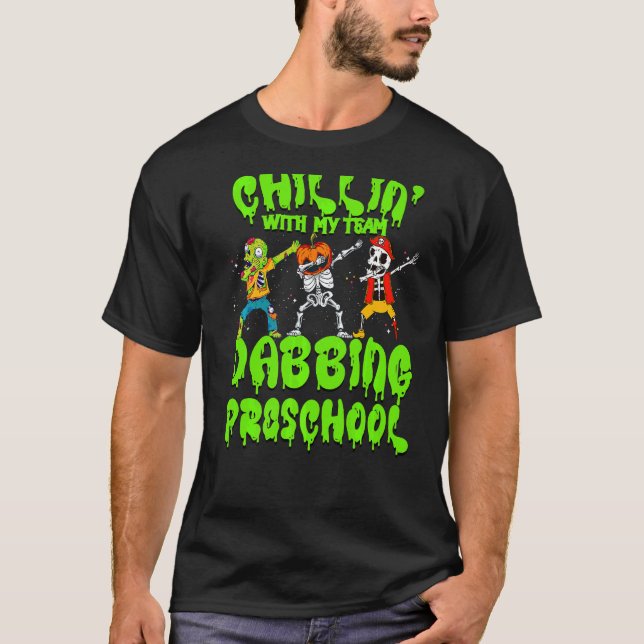 T-shirt Chillin avec mon Citrouille Zombie Skeleton Dab Pr (Devant)