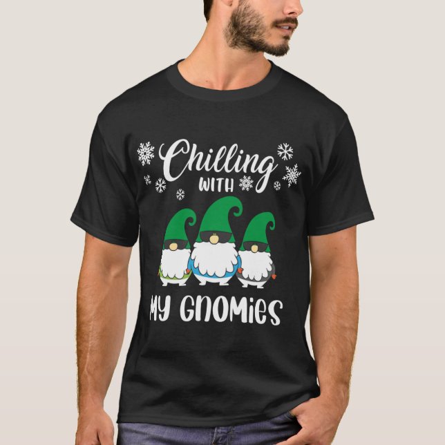 T-shirt Chillin with My Gnomies Christmas Funny Gnomes Squ (Devant)