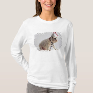 T-shirt Chiot de bouledogue utilisant le casquette de Pèr