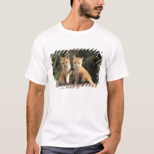 T-shirt Chiot de Fox rouge devant le vulpes de Vulpes de