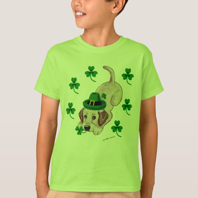 T-shirt Chiot de Labrador de jaune du jour de St Patrick (Devant)