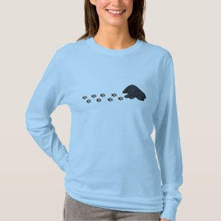 T-shirt Chiot noir somnolent de laboratoire