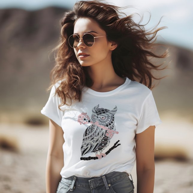 T-shirt Chouette à cornes rose (Créateur téléchargé)